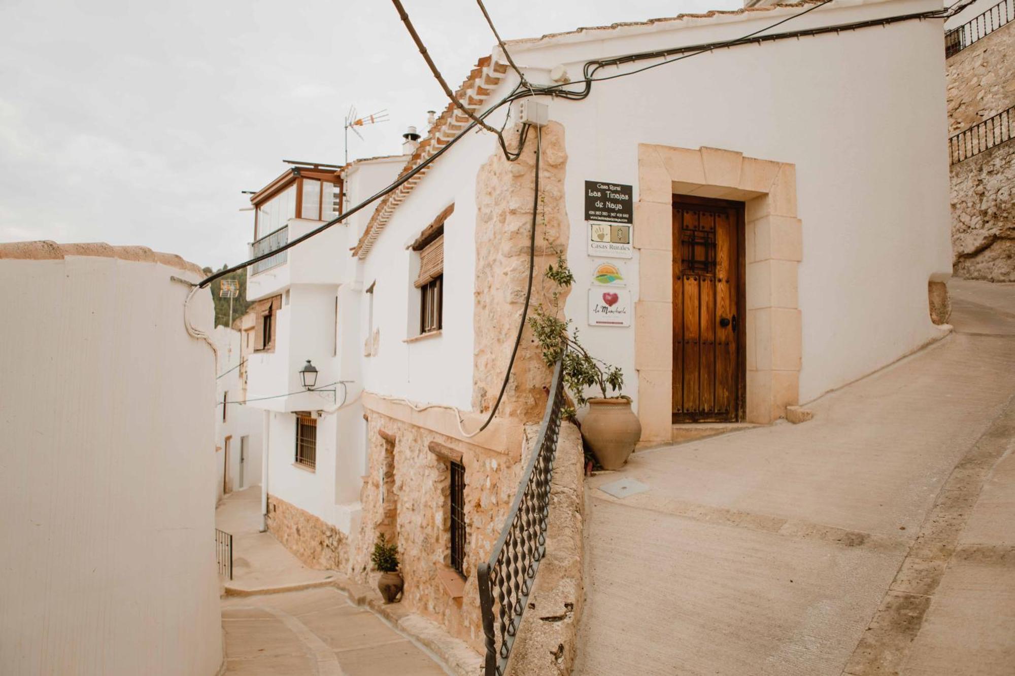 Casa Rural Las Tinajas De Naya Alcala del Jucar Exterior photo
